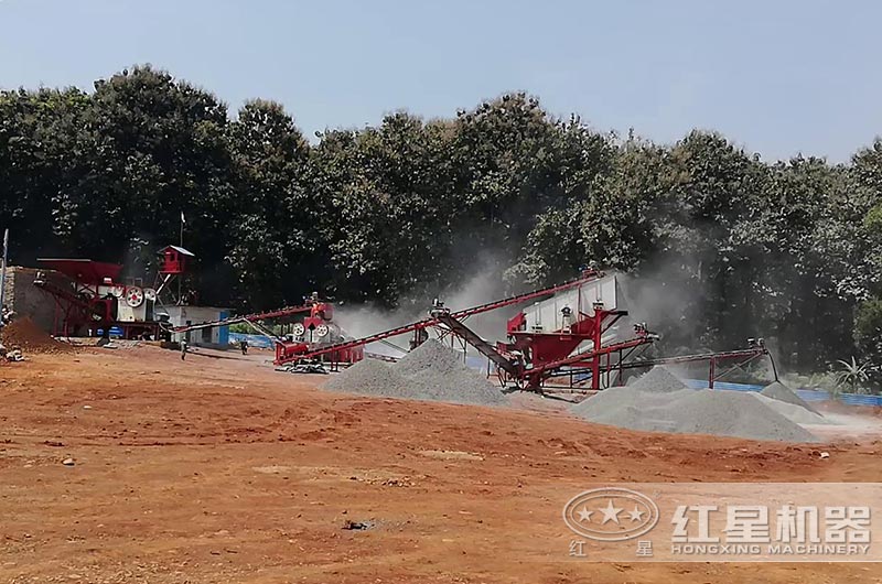 煤矸石粉碎现场 煤矸石粉碎现场