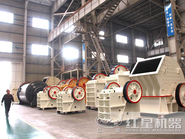 不同规格型号的破碎机 不同规格型号的破碎机